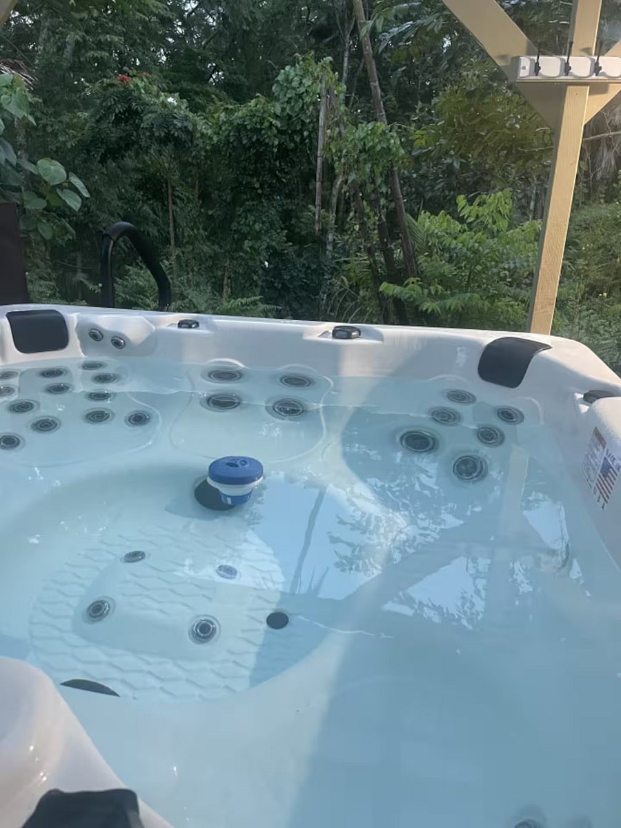 shared hot tub