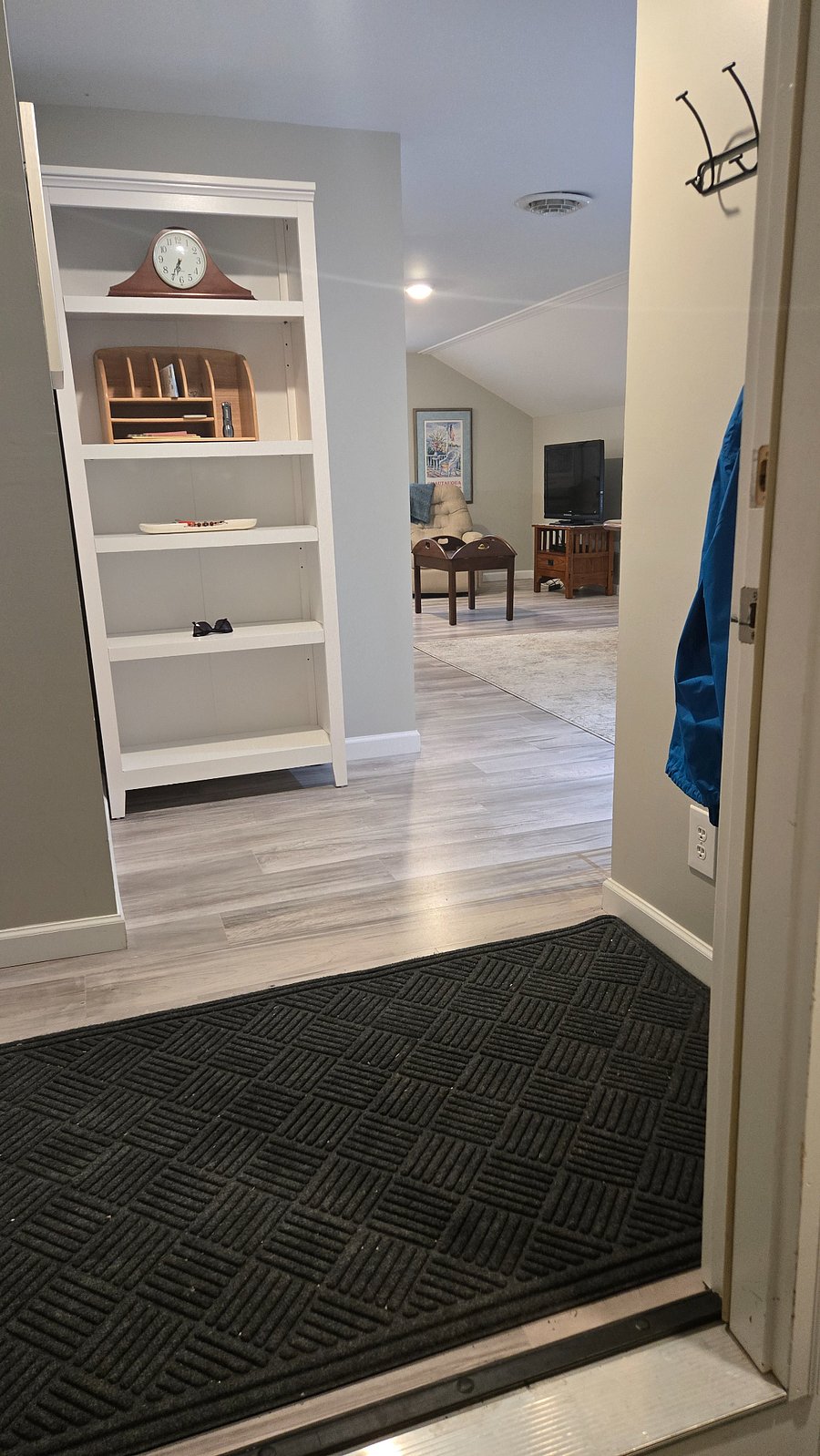 entry into front hallway