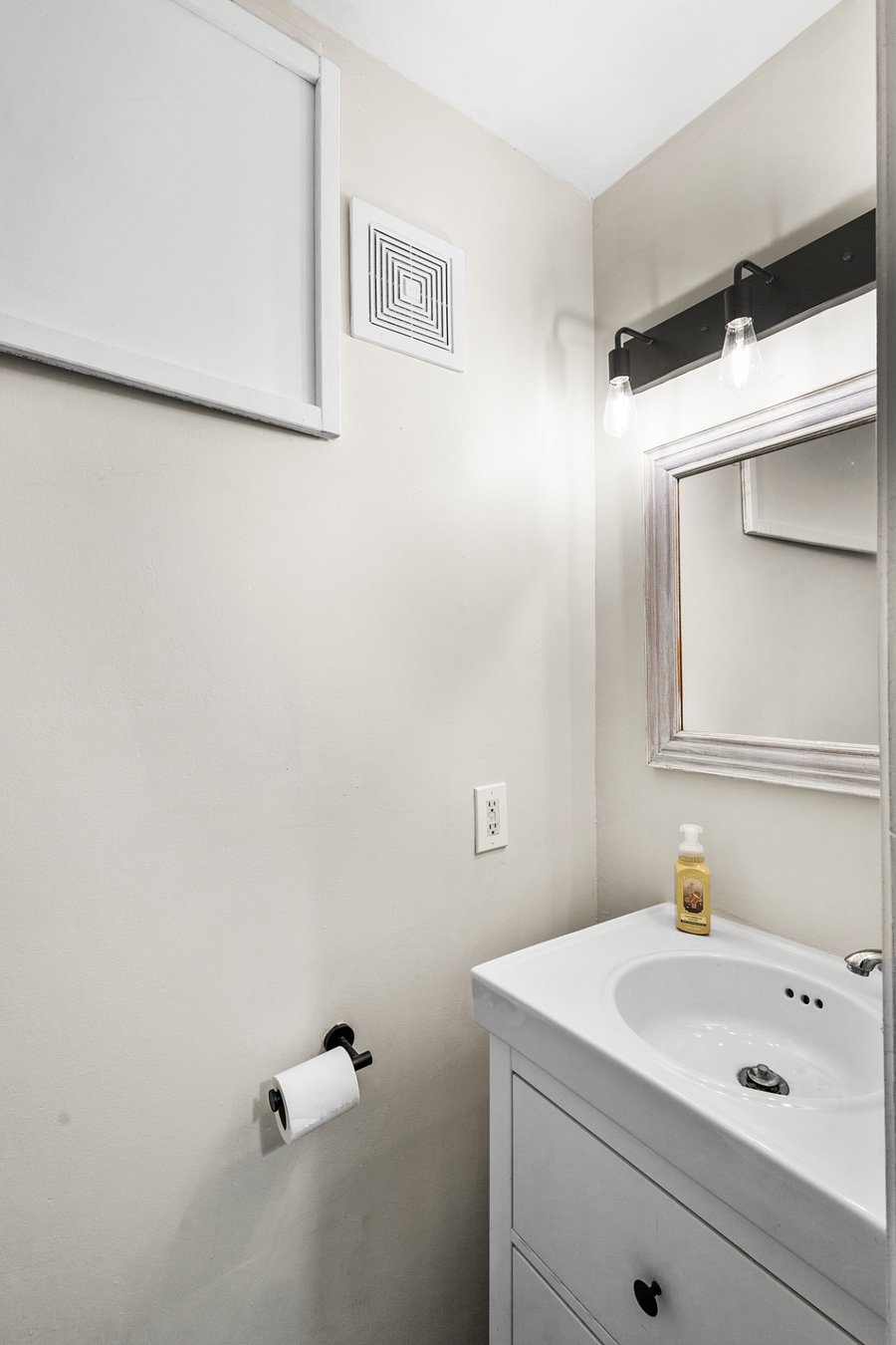 Furnished Finder property 862502_1 photo 25