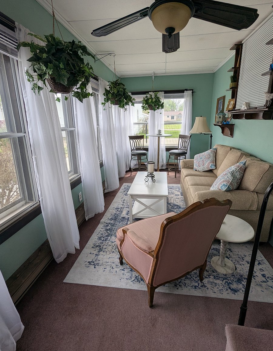 4 seasons porch