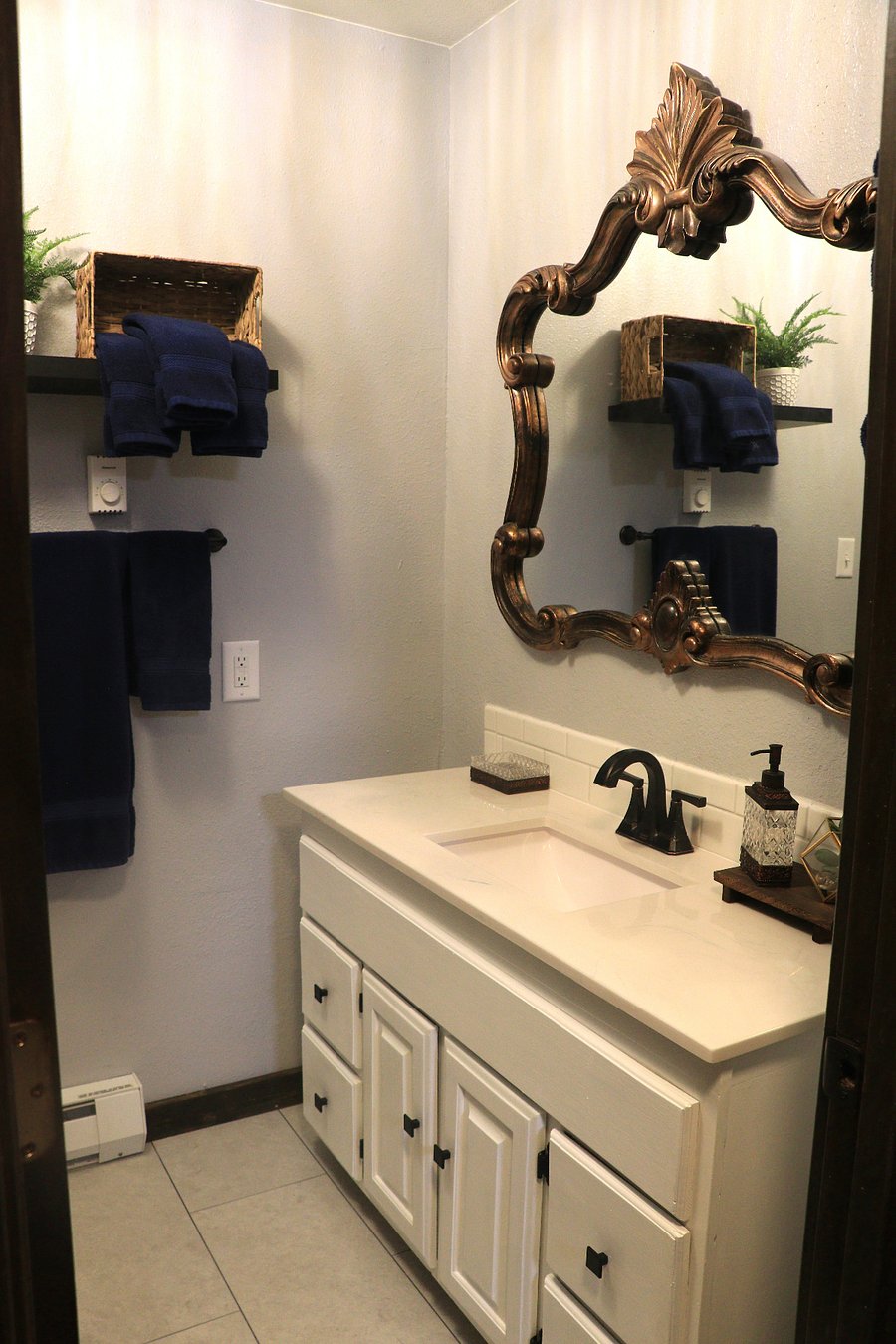 Bedroom 2, Bathroom