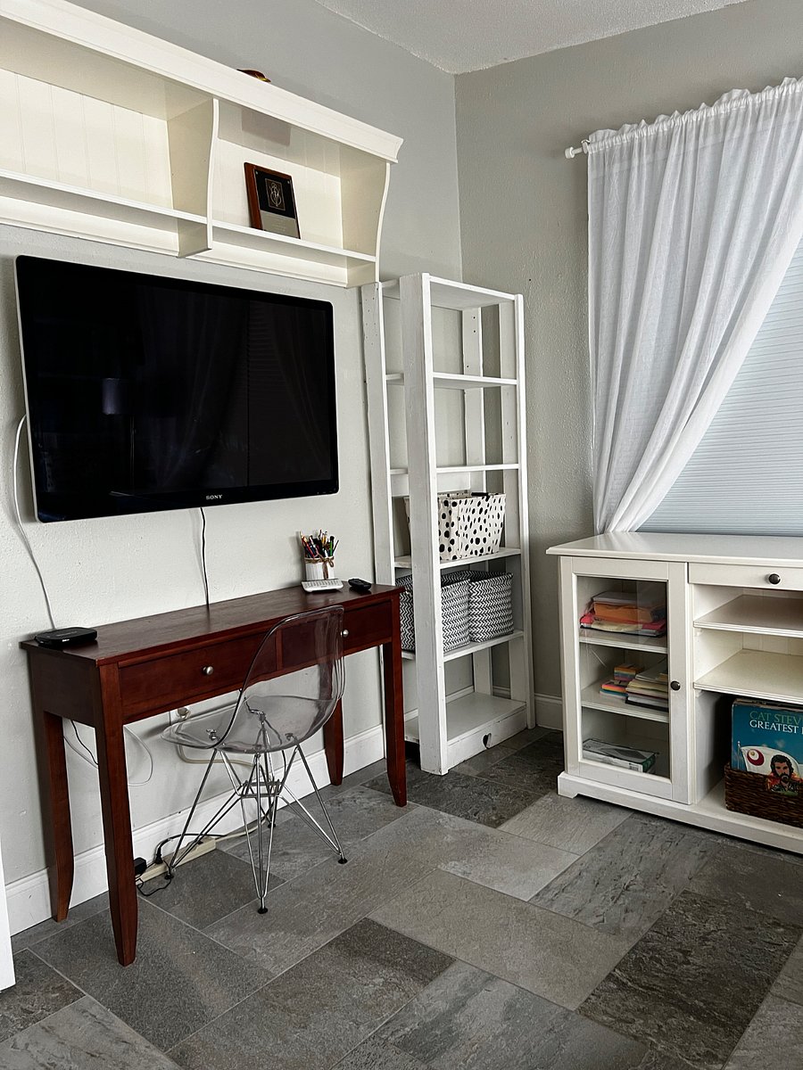 Bedroom #2 twin size bed with pull out trundle. Windows have darkening and non- darkening blinds