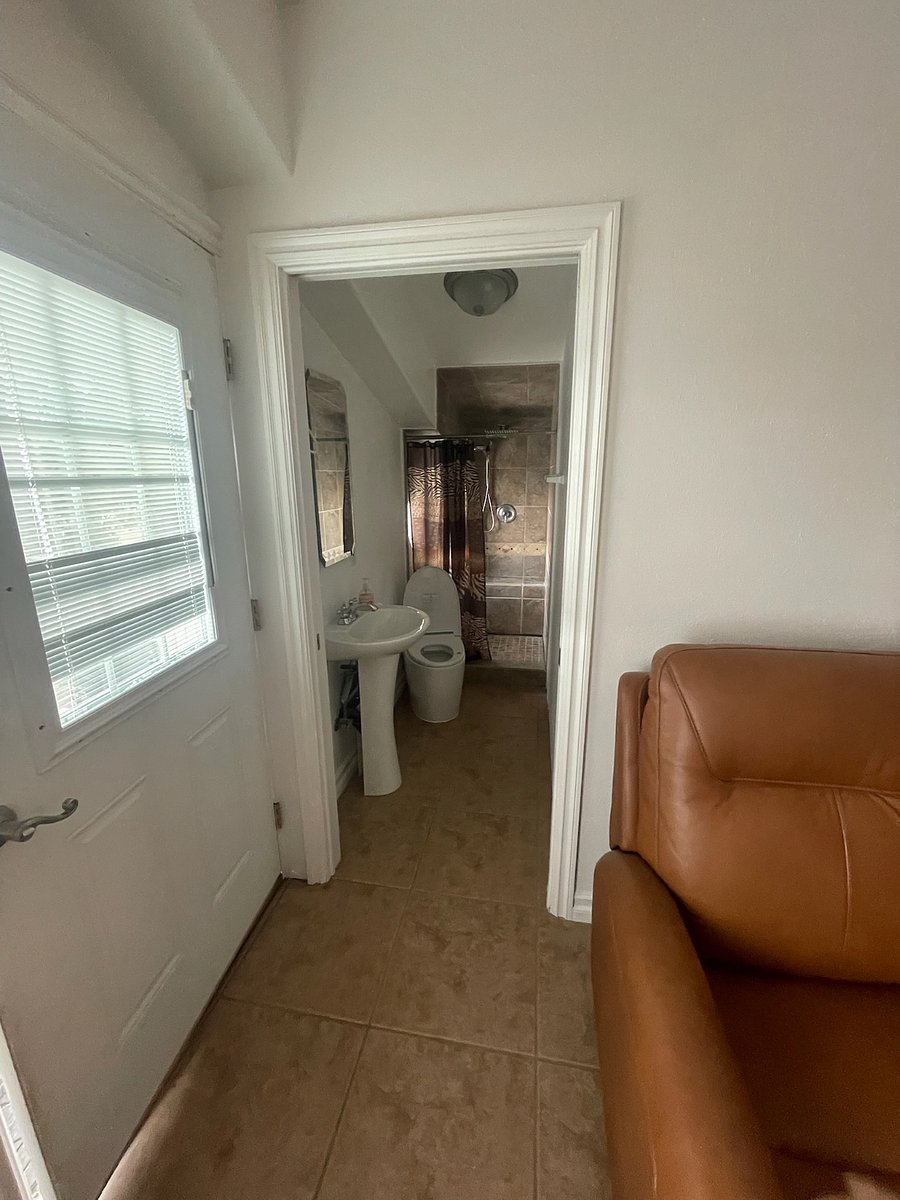Furnished Finder property 862600_1 photo 11