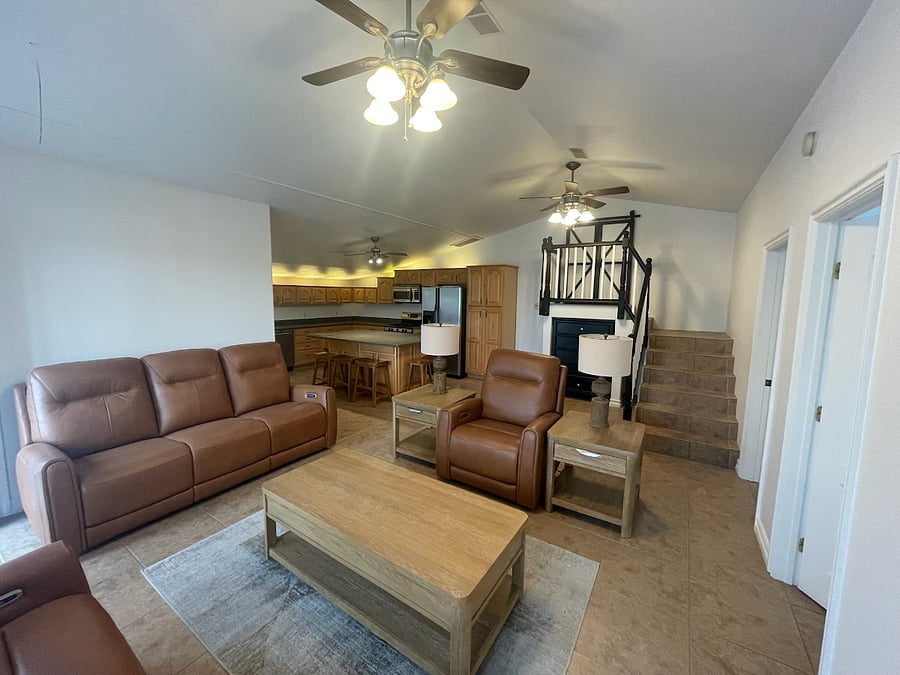 Furnished Finder property 862600_1 photo 3