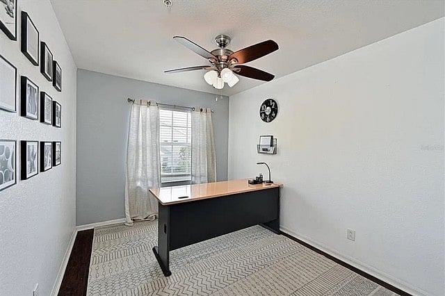 office or flex room, can accommodate a twin bed