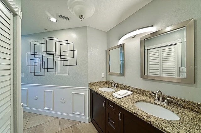 master bath and walk in closet 