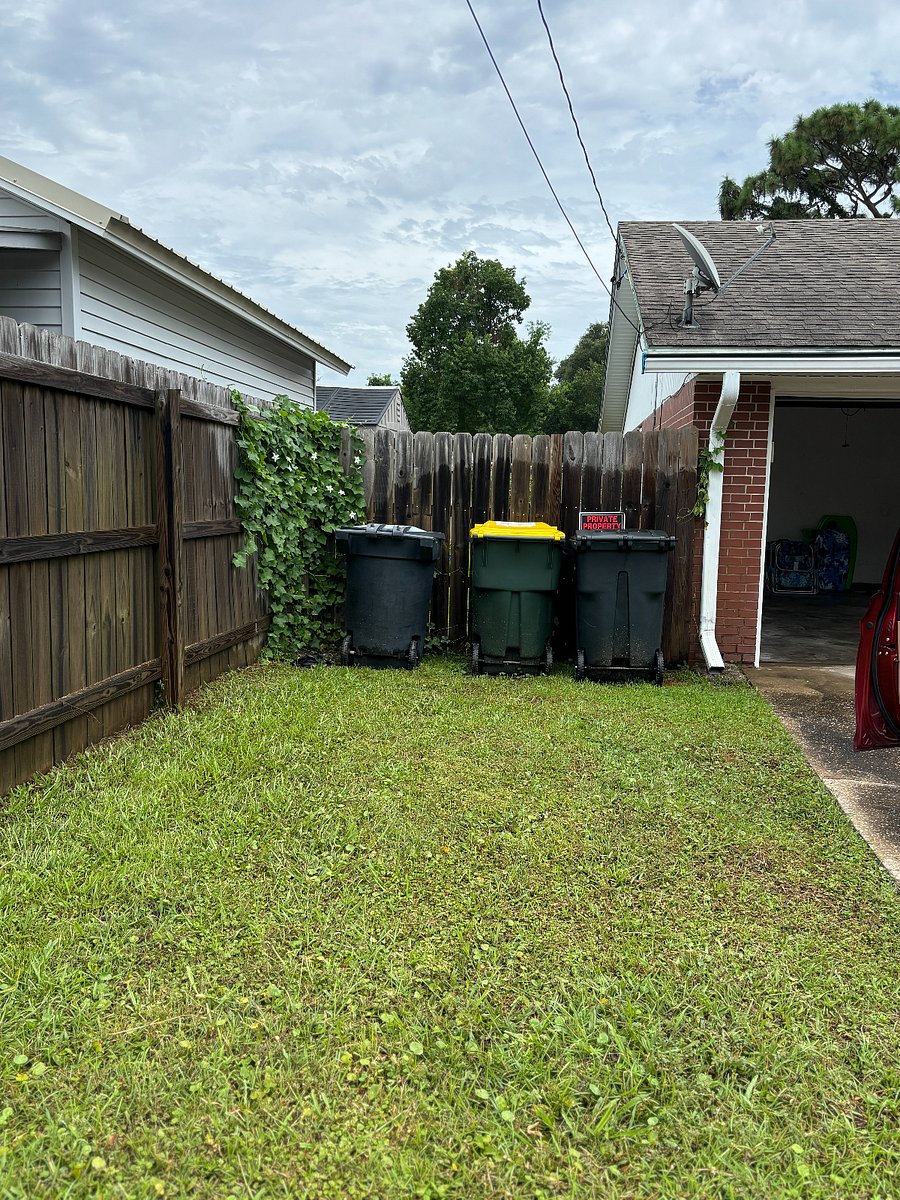 Front yard provides additional parking and keeps pets secure in backyard