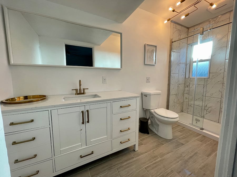 Main bedrooms private bathroom 