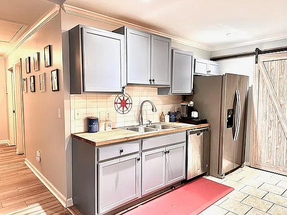 Furnished Finder property 863013_1 photo 7