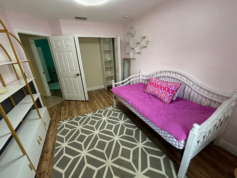 Furnished Finder property 863087_1 photo 3