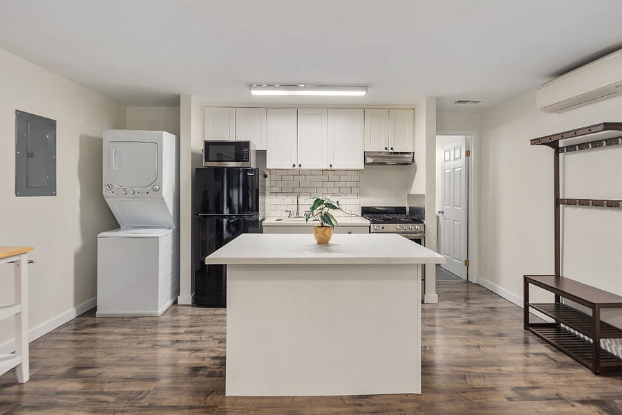 Furnished Finder property 863091_1 photo 11