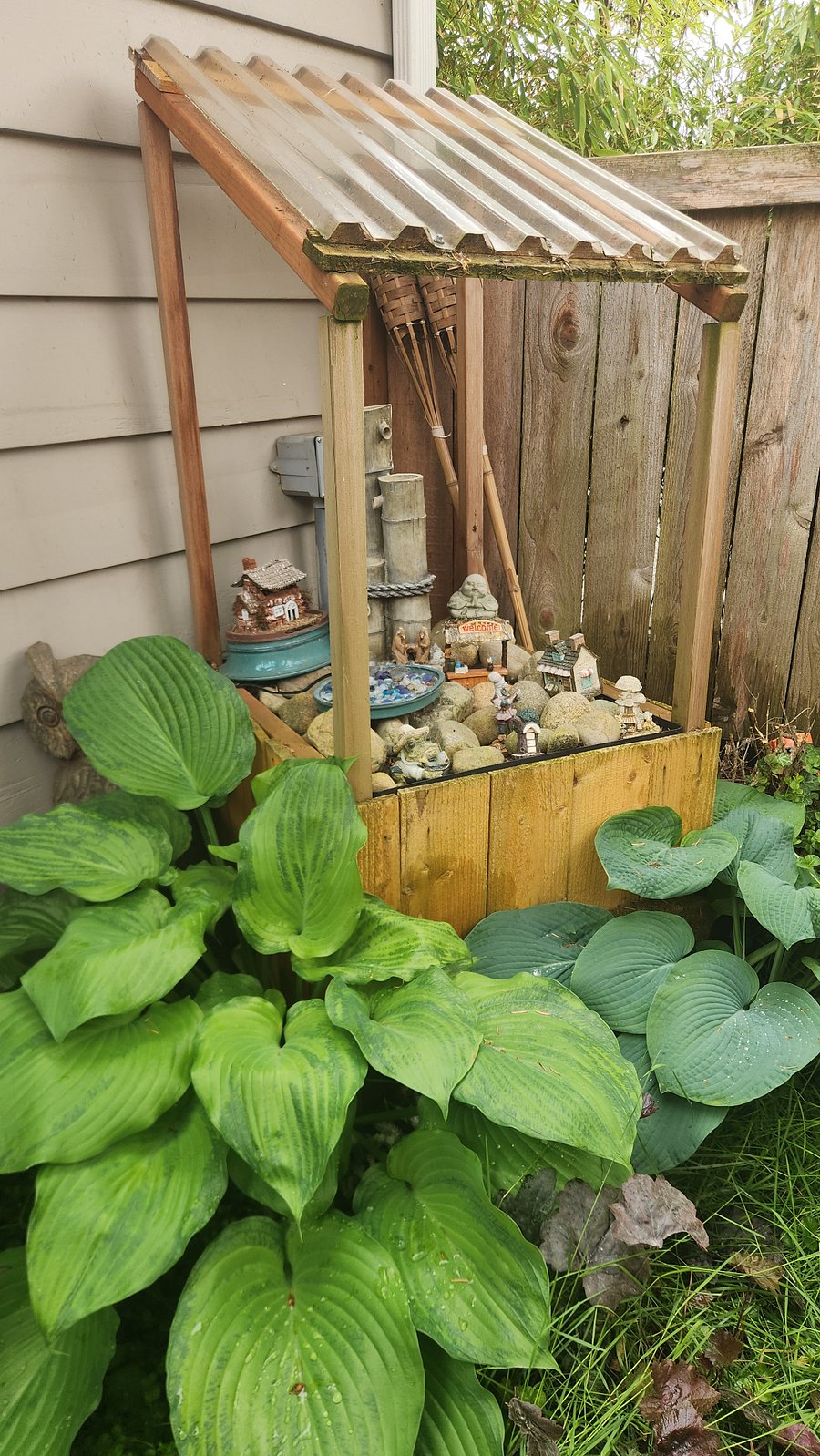 Cute little fairy gardenSu