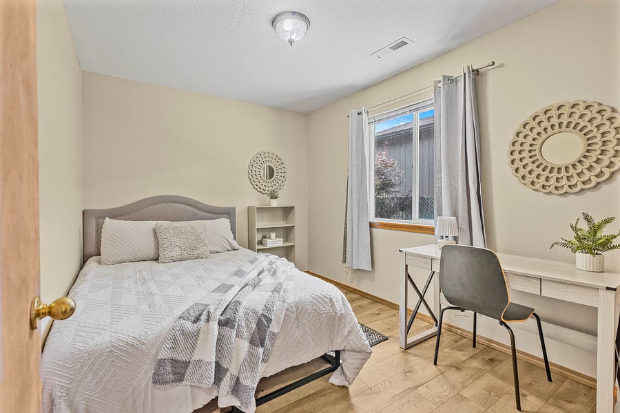 Furnished Finder property 863260_1 photo 30