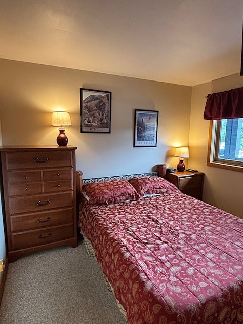 2nd bedroom