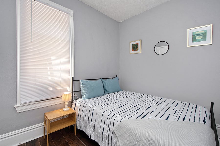 Bedroom 5 - Upstairs
Full Bed