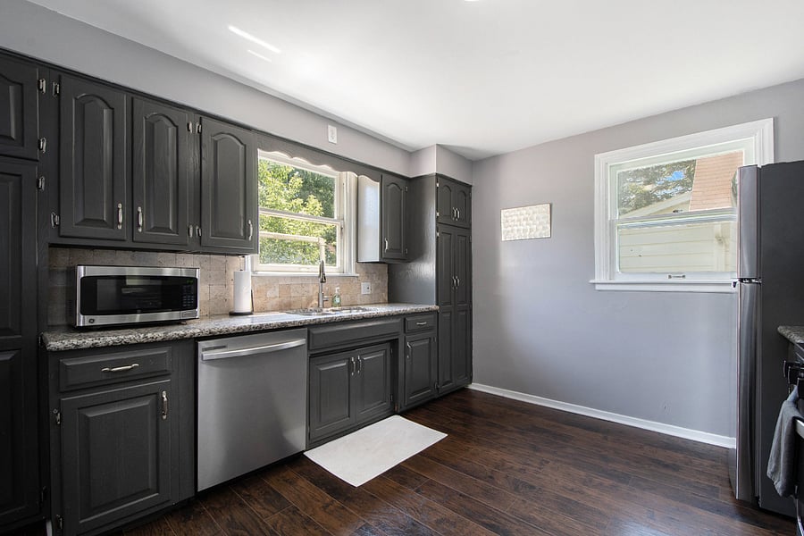 Kitchen - Main Floor