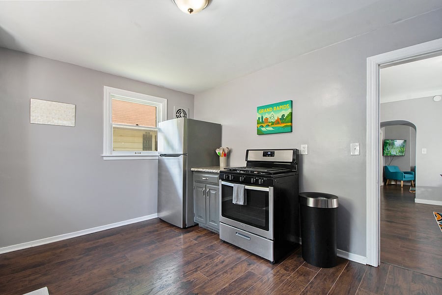 Kitchen - Main Floor