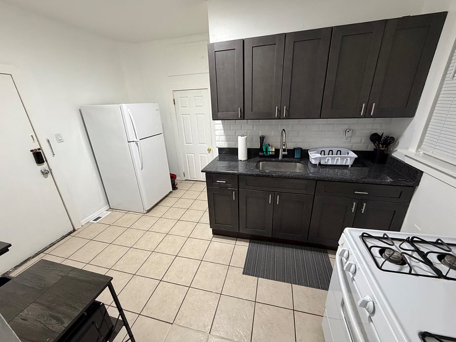 Furnished Finder property 863634_2 photo 14