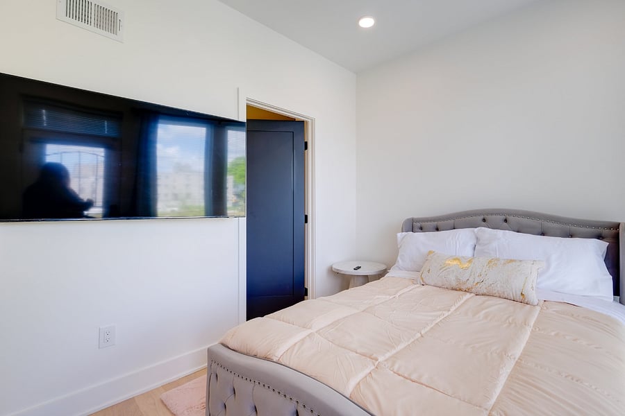 Furnished Finder property 863666_1 photo 7