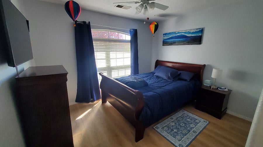 Front bedroom with Queen bed