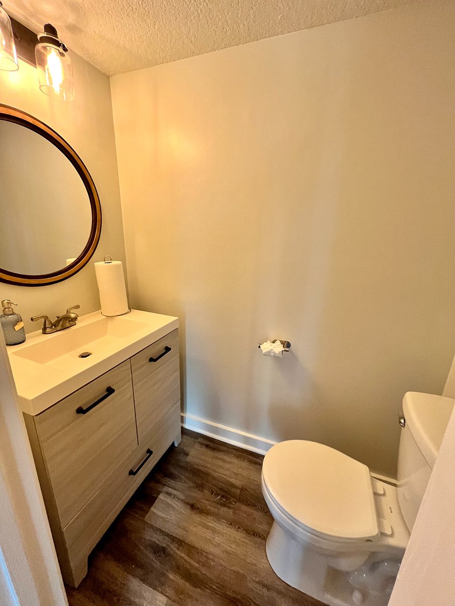 Half bath, down stairs