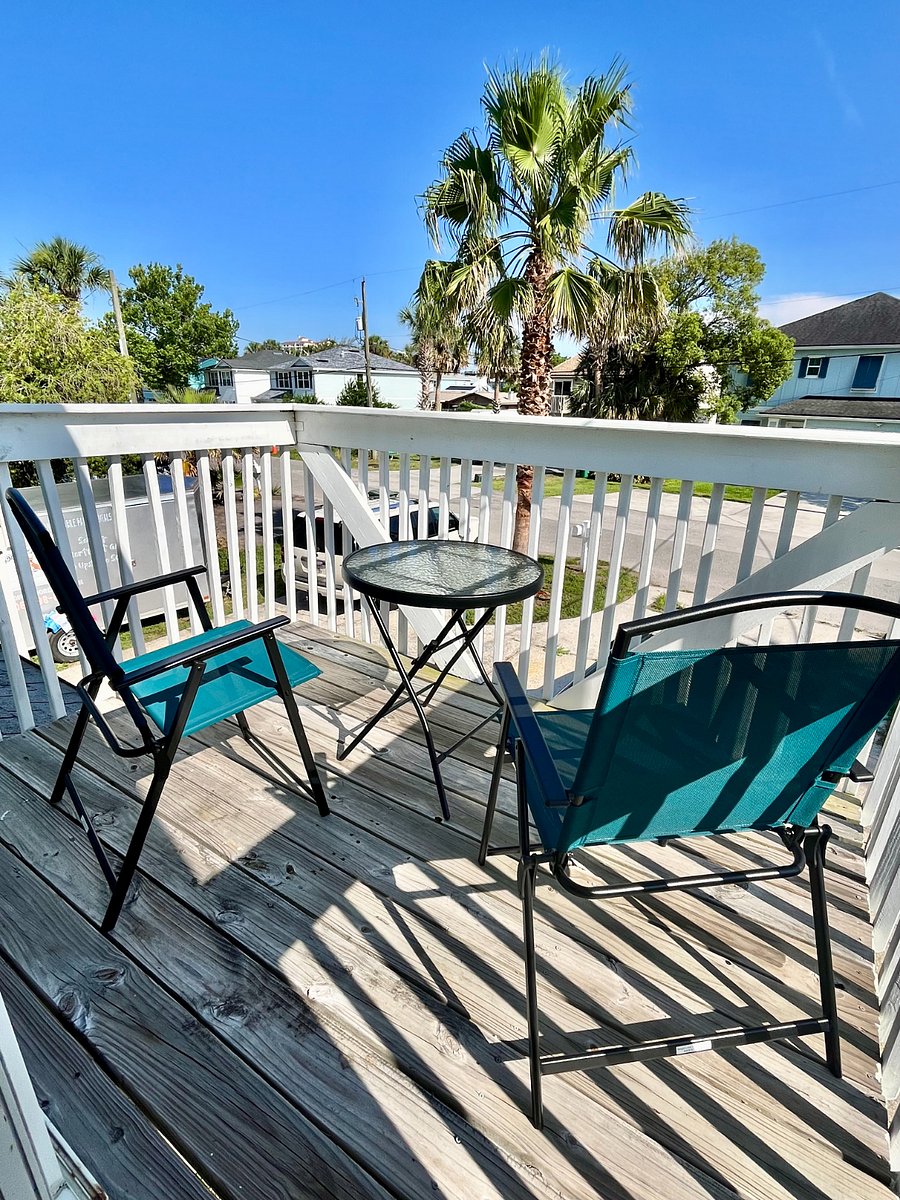 balcony in bedroom 1