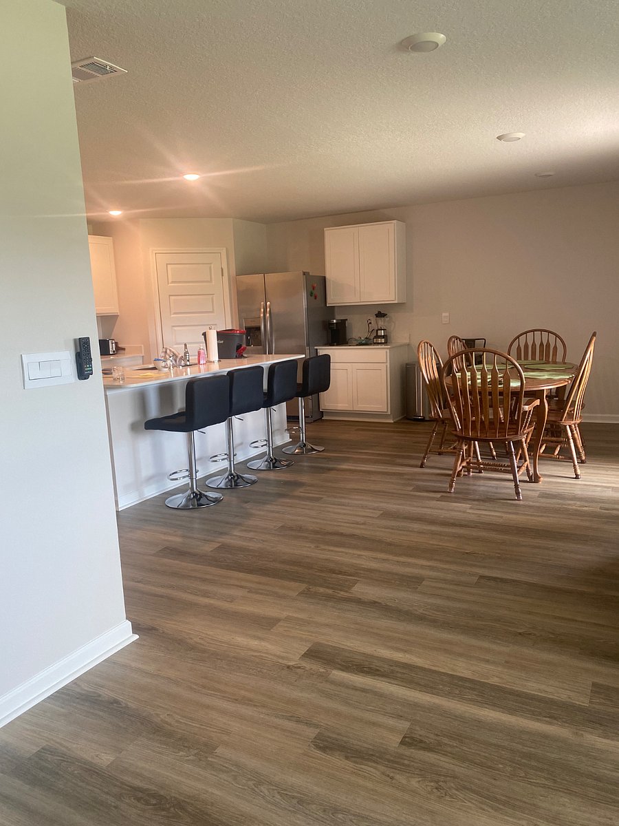 Kitchen/dining area