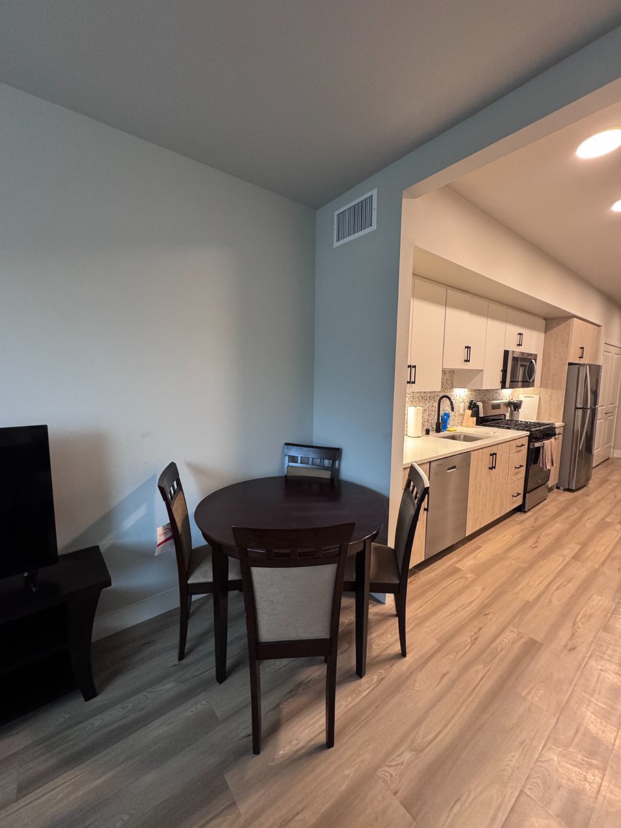 Furnished Finder property 863980_16 photo 6