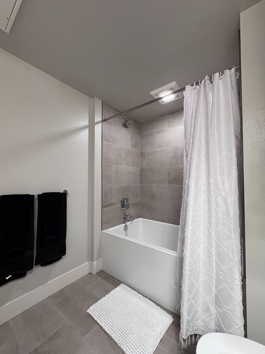 Furnished Finder property 863980_18 photo 23