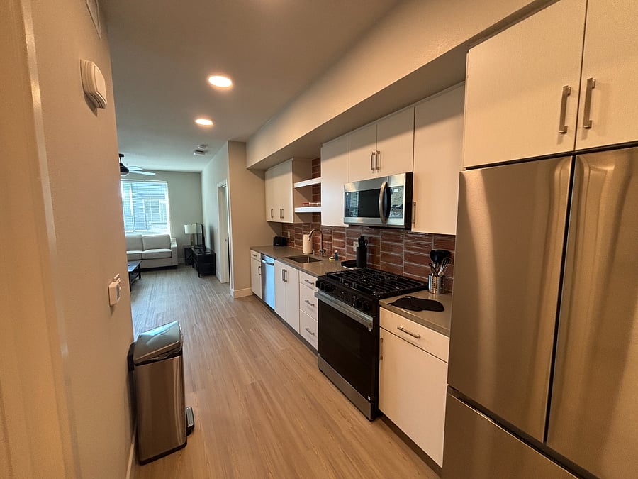 Furnished Finder property 863981_11 photo 4