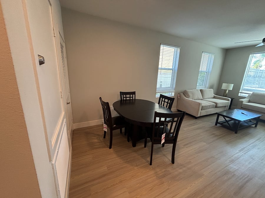 Furnished Finder property 863981_11 photo 5