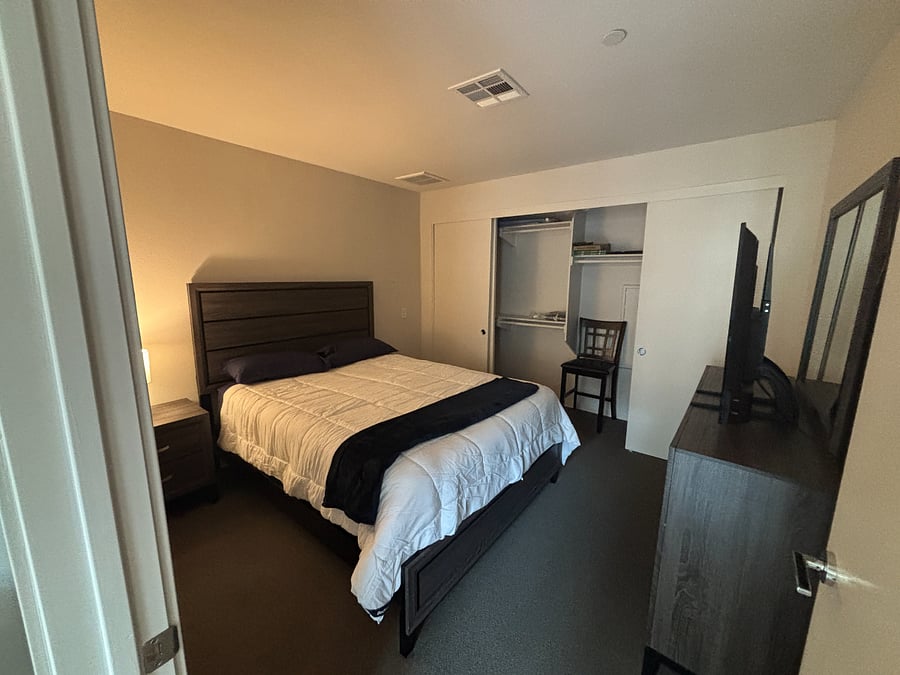 Furnished Finder property 863982_11 photo 4