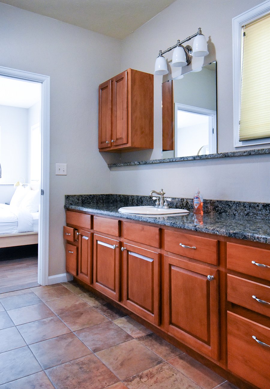 Furnished Finder property 864000_1 photo 18