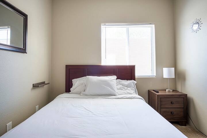 Furnished Finder property 864110_1 photo 11