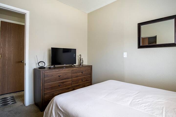 Furnished Finder property 864110_1 photo 16