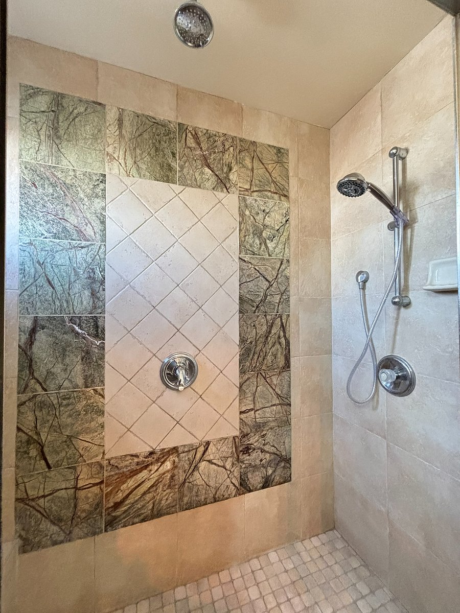 Spa shower with rainshower head