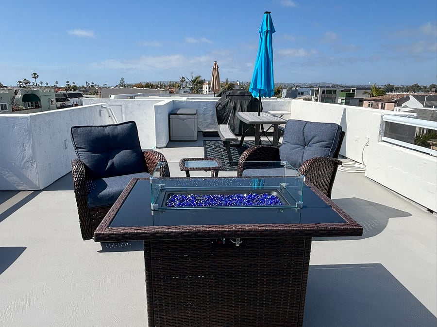 Amazing firepit table!