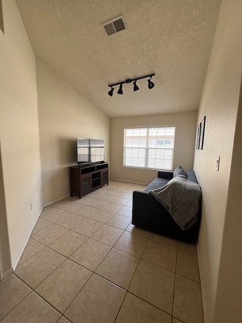 Furnished Finder property 864200_1 photo 14