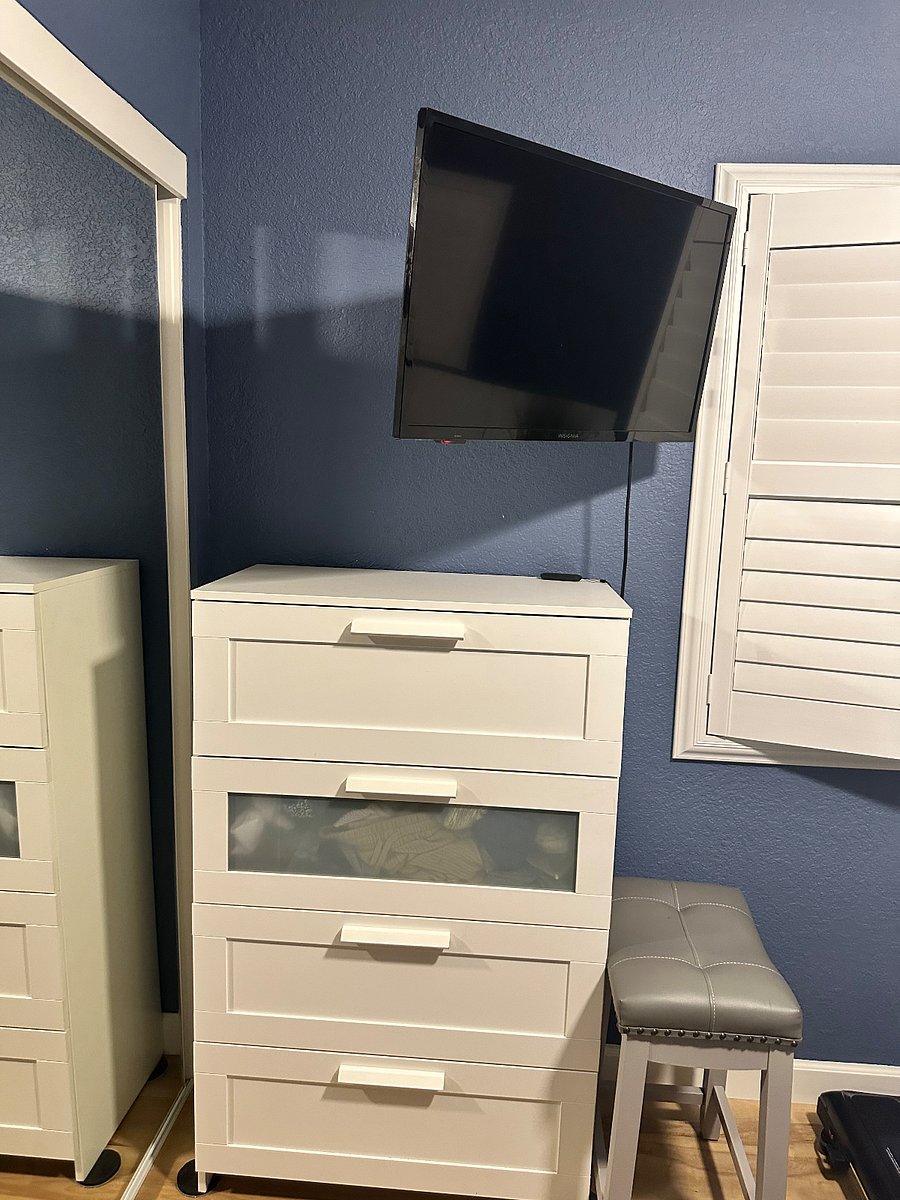 5 - Drawer Chest for clothes storage