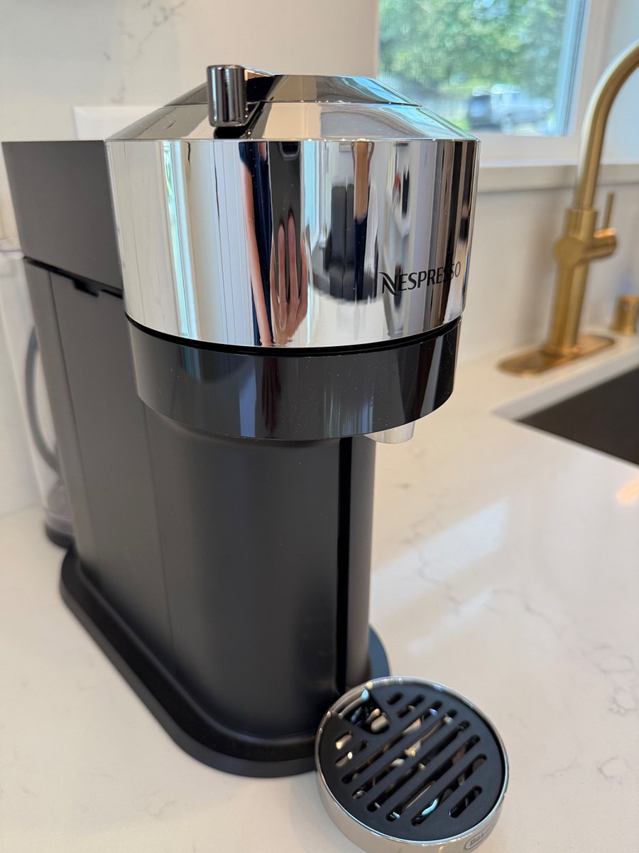Nespresso with starter pods provided