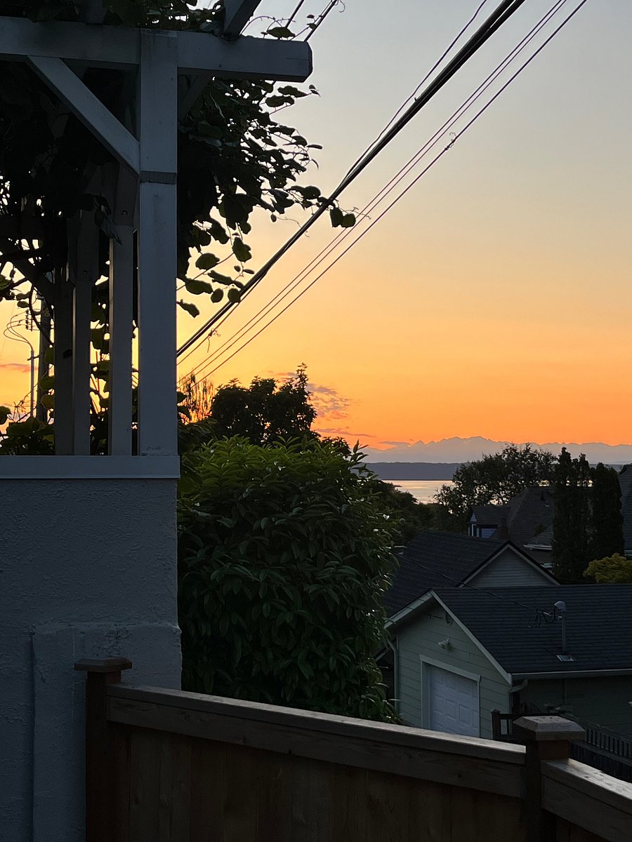 Another beautiful sunset. Commencement Bay Cottage awaits!