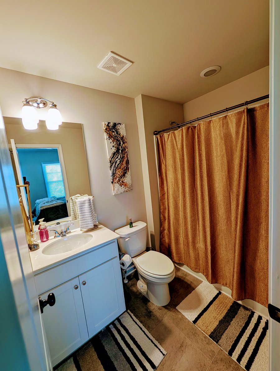 Bedroom #2 Full Bath 