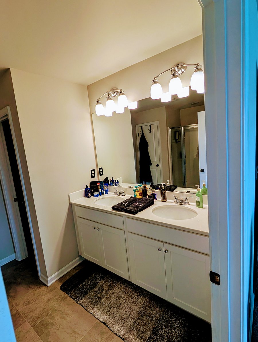 Master Bath Area