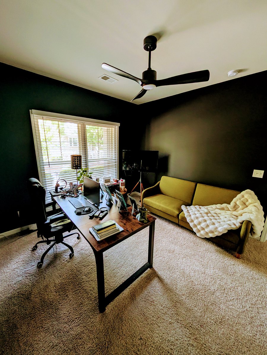 Office/Third Bedroom with Comfy Futon
