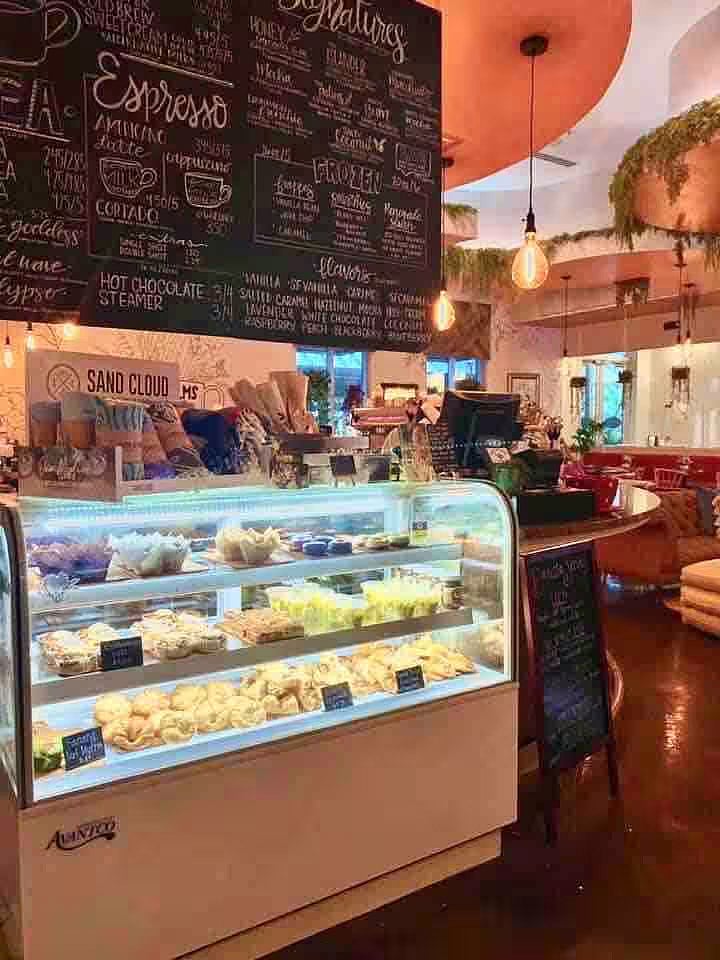 The Palms Bistro is also located right downstairs by the lobby and has tons of treats and drinks on the menu.