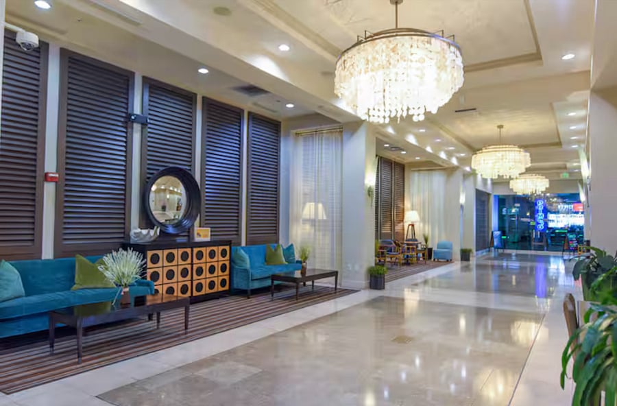 The beautiful modern lobby at the Palms of Destin has on-site security & concierge