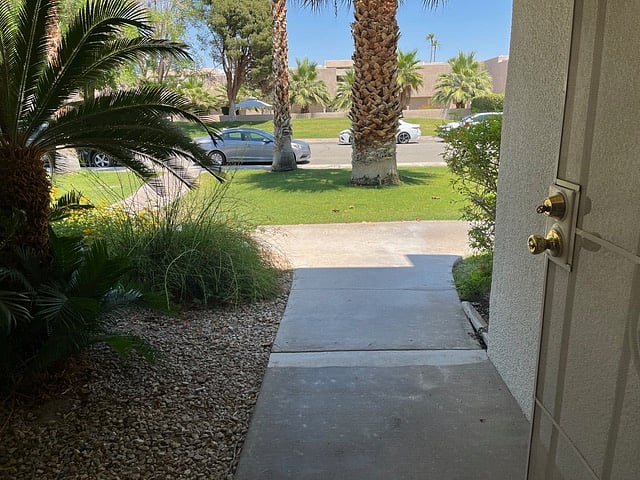 Front Entrance, steps to your car and no stairs to climb!
