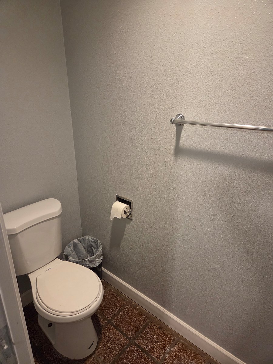 Furnished Finder property 864686_2 photo 9