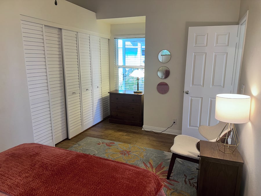 Guest bedroom