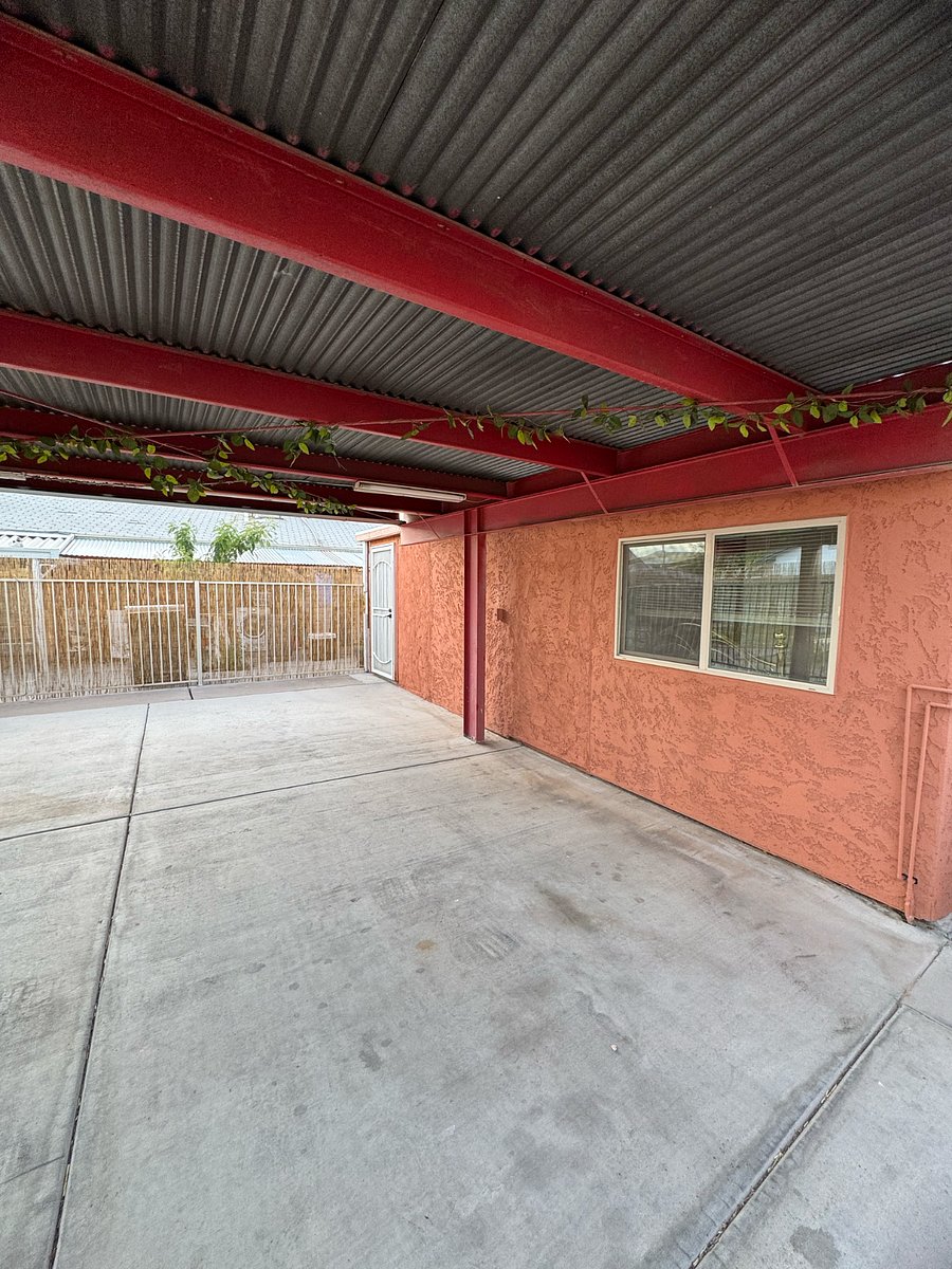 Outside area and parking